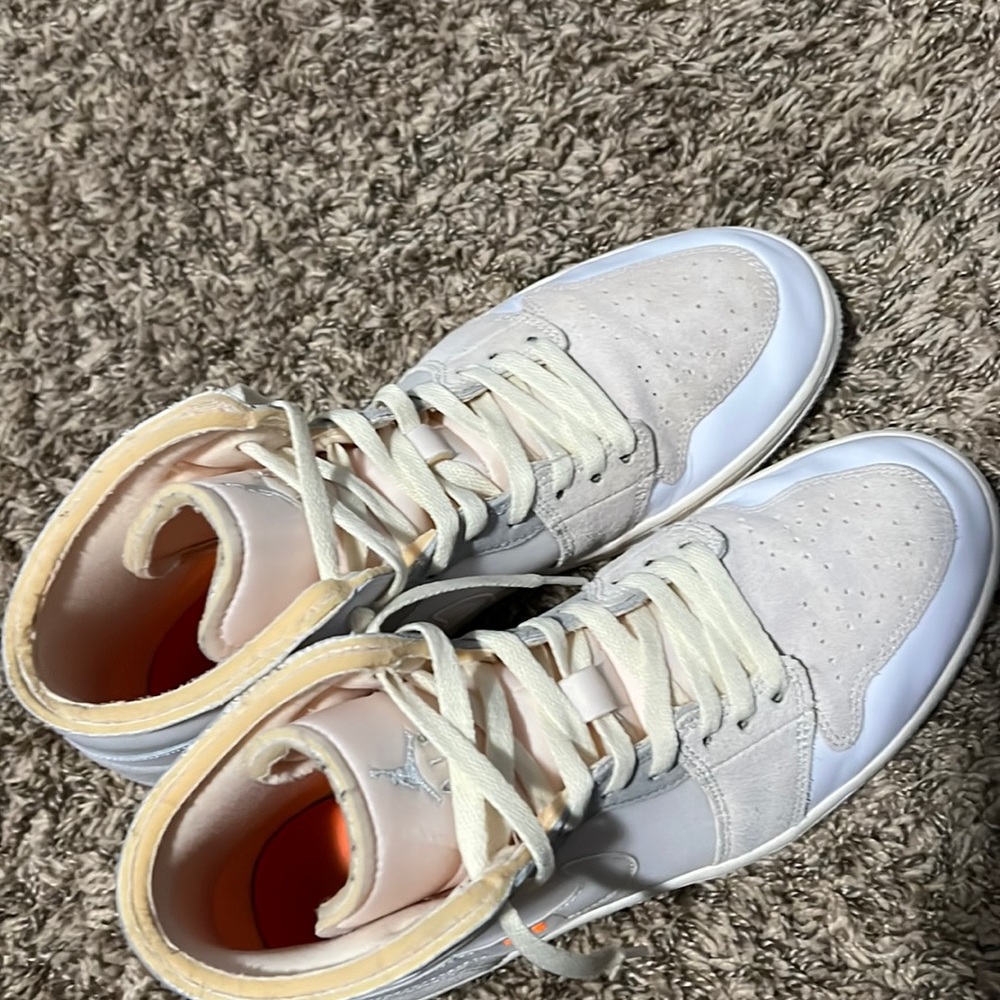 Insides out Jordan 1